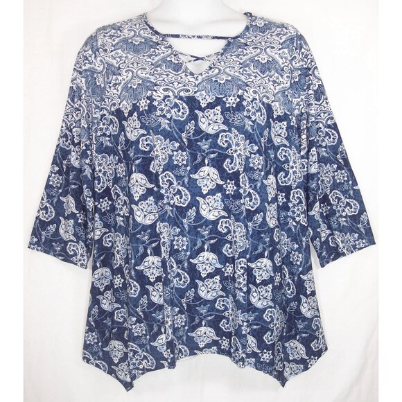 NEW Avenue 26/28 Blue Paisley Sharkbite 3/4 Sleeves Caged V-Neck Women's Plus - Picture 3 of 13
